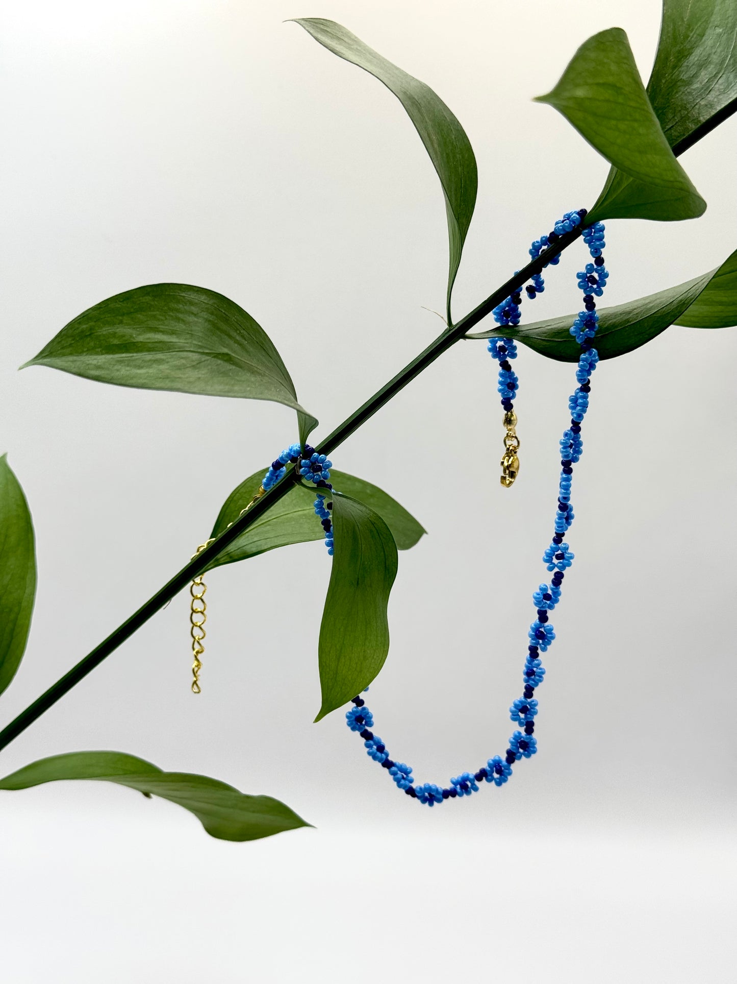 Colgante choker margarita