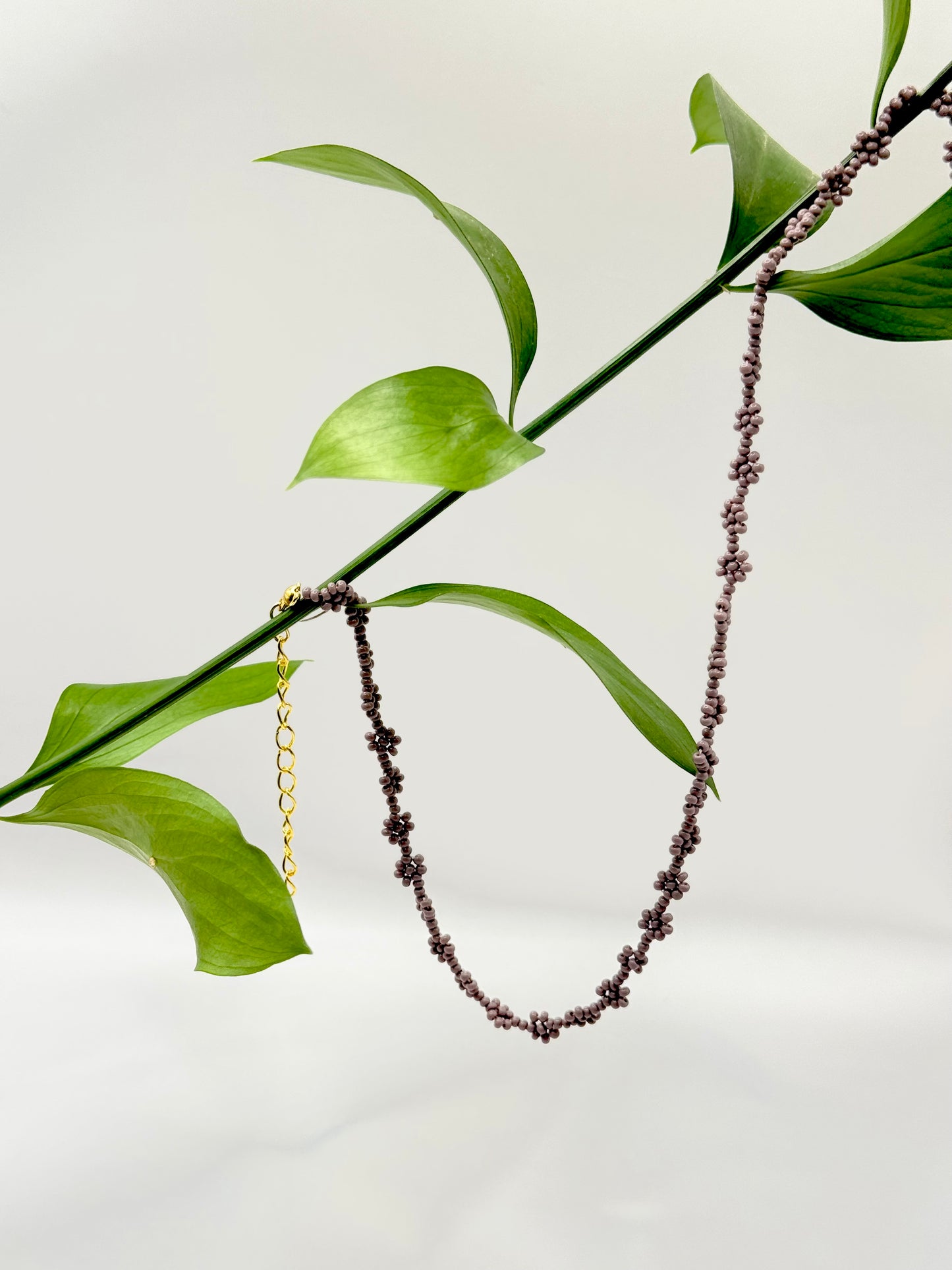 Colgante choker margarita